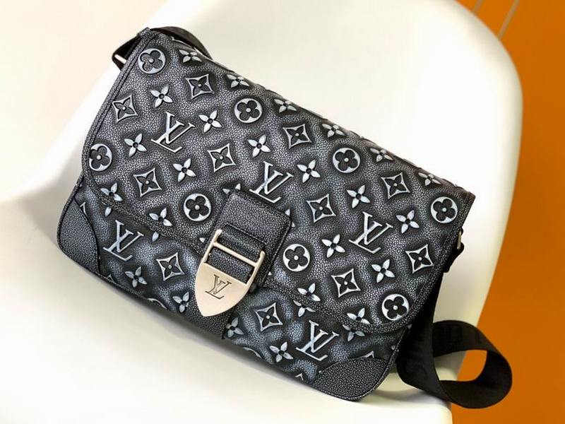 LV Handbags 160